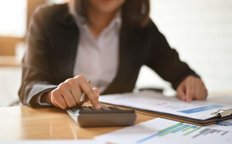 Selon l’Institut national de la statistique et des études économiques, sur ce mois de juillet 2022, les créations d’entreprises augmentent dans tous les grands secteurs d'activité par rapport à celles du mois précédent. En particulier, elles augmentent fortement dans le soutien aux entreprises (+5,1 % après +1,2 %), ainsi que dans le commerce.