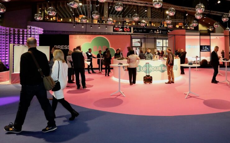 Le rendez-vous outre-Quiévrain affiche une hausse de 8 % de sa fréquentation. Et l’on sait d’ores et déjà que le prochain Salon du Meuble de Bruxelles se tiendra du 5 au 8 novembre 2023.