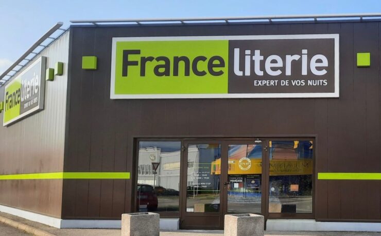 Le concours organisé par l’IREF récompense chaque année les enseignes qui ont su se démarquer par leur esprit d’entreprise, leurs performances et leurs innovations. Cette année, la bannière France Literie est mise en lumière et récompensée pour la qualité et la performance de l’accompagnement de son réseau.
