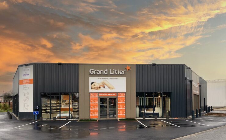 L’enseigne a saisi l’opportunité de s’installer dans un local de 500 m2, deux fois plus grand que le précédent, au numéro 2 de la rue Madeleine Lagadec très exactement, ZAC de l’Hermitage, au sein de la zone d’activité de Kergaradec, premier pôle commercial de la ville.