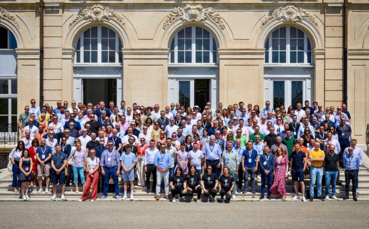 Sur la base d’une plate-forme de marque inédite, Grand Litier va reprendre la parole à la rentrée. Le nouveau concept publicitaire de l’enseigne s’appuiera sur quatre idées-forces : la capacité du conseiller Grand Litier à résoudre les problématiques du client ; l’expertise “sommeil” de ce même conseiller, au-delà du produit “literie” ; le bien-être ressenti par les clients ; l’expérience en magasin. Et un nouveau slogan : « La nuit porte conseil, nous aussi. »