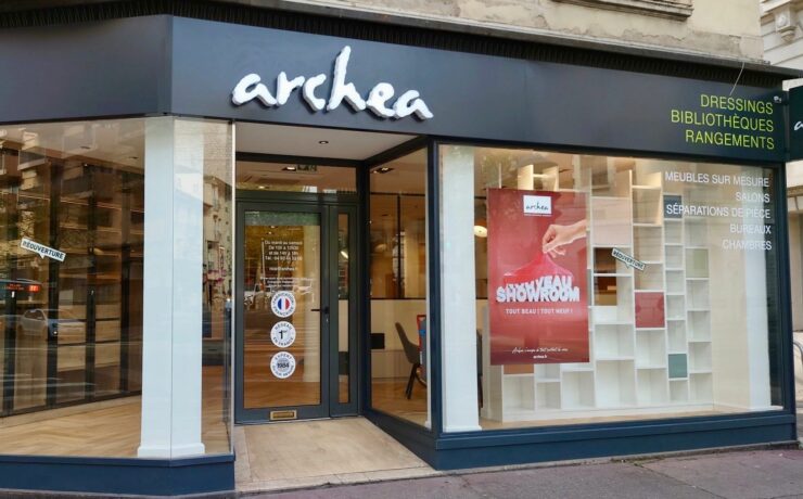 Grâce aux inaugurations de trois nouveaux magasins et aux réalisations de deux reprises, intervenues entre les mois d’avril et de juillet, la bannière Archea, acteur de référence de l'aménagement intérieur sur mesure, compte désormais 59 points de vente en France et 44 adhérents.