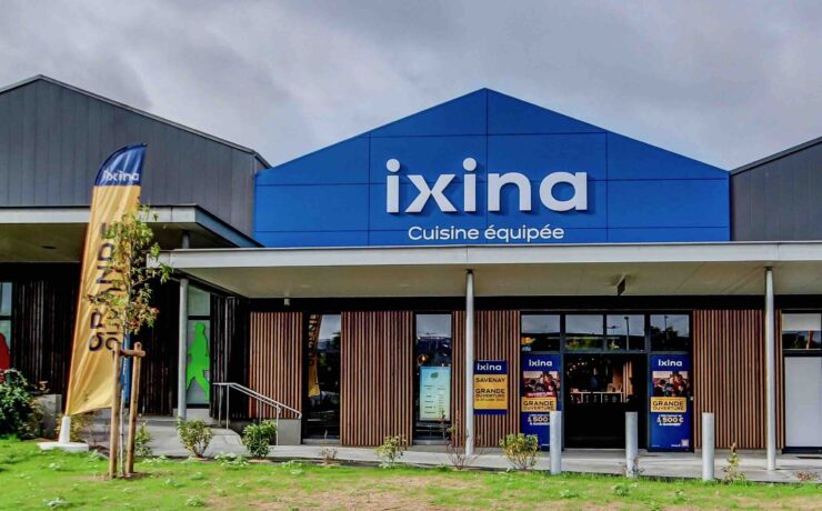 Au cœur de cette nouvelle adresse de 400 m2 se situe un espace de cocréation, un lieu inspirationnel et participatif (équipé d’une matériauthèque), où les clients pourront donner vie à leur projet en s’inspirant des 9 modèles exposés au sein du showroom.