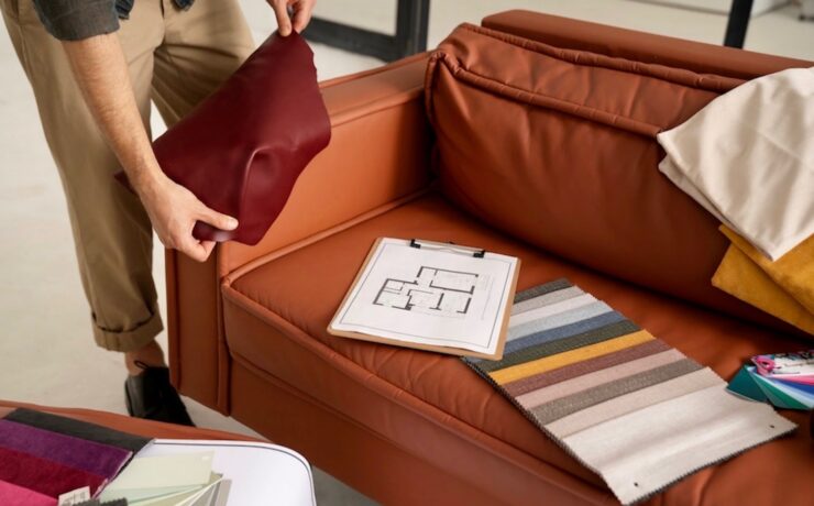 En ce qui concerne le cumul des six premiers mois de l’année, l’ameublement domestique s’affiche en repli de 1,9 % à fin juin 2023 par rapport à 2022, annonce aussi l’IPEA, mais « le marché reste plus largement en avance par rapport à 2019 (+8,9 %), même si la progression demeure inférieure à la hausse des prix sur la période ».