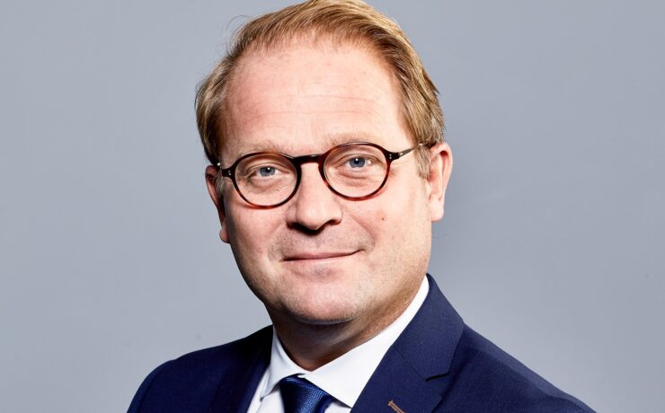 Flavien Dhellemmes succèdera officiellement à Olivier Baraille à la présidence de l’enseigne multi-spécialiste de l’équipement, de l’aménagement et de la décoration de la maison (177 magasins en France et en outre-mer, dont 11 unités franchisées), le 1er octobre prochain.