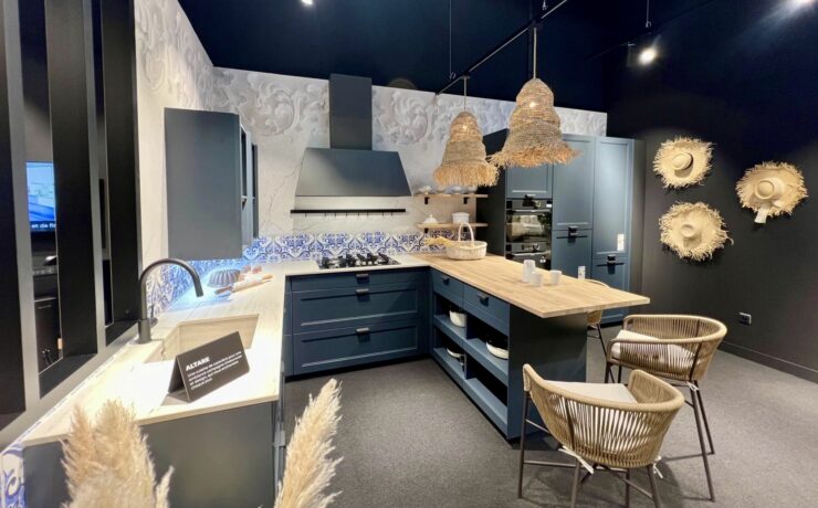 Ubaldi.com compte aujourd’hui 20 points de vente à travers la France. L’enseigne prévoit deux autres ouvertures de multistores d’ici la fin de cette année (à Toulouse/Portet-sur-Garonne et Sainte-Geneviève-des-Bois), avec un focus particulier… sur l’espace “cuisine”.