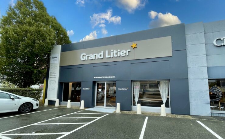 Le dirigeant du nouveau magasin d’Orgeval (78), Laurent Benhamou, possède plus de 25 ans d’expérience dans le secteur du meuble et c’est avec l’enseigne Grand Litier qu’il a choisi d’intégrer le segment de la literie. Placé sous la responsabilité de Laurent Lesclinquet, son point de vente étend son offre sur 350 m².