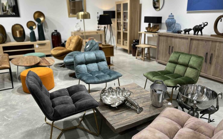 Selon l’IPEA, la chute d’activité du marché du meuble domestique se poursuit de manière significative sur octobre (-7 % vs octobre 2022), même si le marché reste encore en avance sur sa marque référence d’octobre 2019 (+6,2 %). Sur le mois, c’est encore la literie qui enregistre les meilleurs résultats.