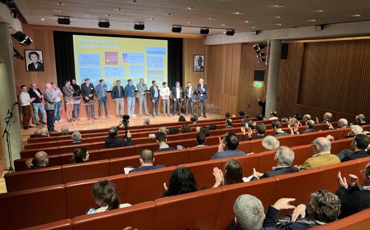 Le 8 février dernier, une centaine de professionnels de la literie a répondu présent à l’invitation du collectif “Parlons Literie”, qui tenait la 4e édition de ses “Rencontres”. L’occasion de faire un point sur les actions menées l’an dernier bien sûr, mais surtout d’initier celles qui, en 2024, auront à nouveau pour principal objet de mettre la literie au cœur des solutions de bien-être du consommateur français et de soutenir le marché de renouvellement.