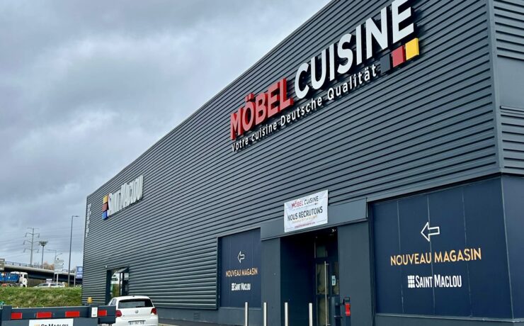 L'ouverture d’un cinquième magasin sous la bannière Möbel Cuisine souligne, s’il en était besoin, l'ambition de la SEIP (également propriétaire des marques Ecocuisine et Novo Cuisine) de renforcer sa présence sur le marché français. D’une surface de 553 m², ce nouveau point de vente se veut une incarnation de la qualité allemande promise par la baseline de l’enseigne.