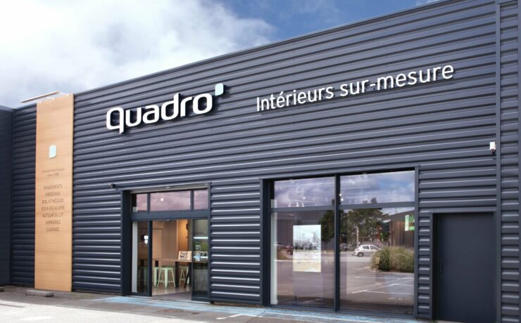 Confortés dans leurs choix stratégiques par un exercice 2023 visiblement plus que satisfaisant, les dirigeants de l’enseigne spécialiste de l’aménagement intérieur sur mesure entendent bien conserver en 2024 un rythme de développement au moins comparable à celui de l’an dernier. L’année s'annonce d’ailleurs sous les meilleurs auspices en la matière, avec trois ouvertures effectives depuis janvier et huit autres déjà programmées.