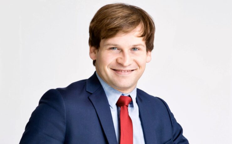 Par le passé, Antoine Colin a, entre autres expériences, activement participé au redéploiement de plusieurs PME et ETI, notamment celui d’Adova Group, depuis sa reprise (en 2016) par Perceva. En tant que directeur général, il assurera, avec Charles-Henri Déon, président, la conduite du groupe et la mise en œuvre de son plan stratégique.