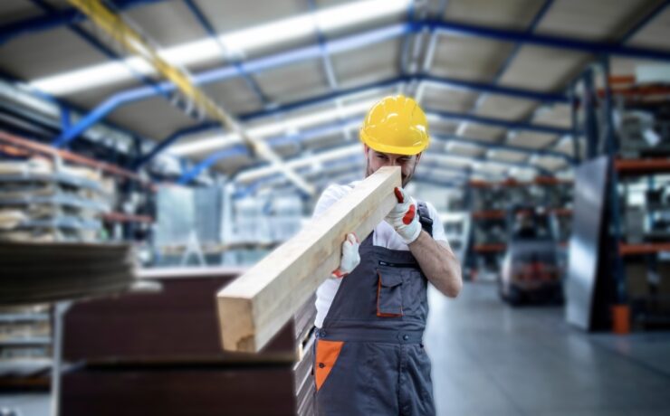 Les industriels de la cuisine notamment, voient leur activité fortement reculer sur le premier bimestre 2024, dans le sillage d’un secteur en difficulté depuis de nombreux mois. En outre, la concurrence internationale reste forte sur ce segment, avec des importations qui reculent moins vite que le marché, constituant ainsi un obstacle supplémentaire pour les fabricants nationaux, alors que ceux-ci doivent déjà composer avec un marché de l’immobilier en berne.