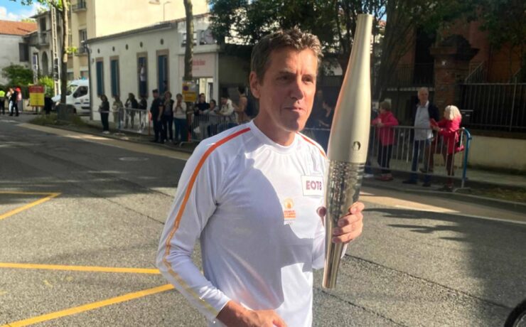 Sélectionné par les Banques Populaires et les Caisses d'Epargne, parrains officiels du relais de la flamme olympique et paralympique de Paris 2024, Jean-Rémy Bergounhe a eu le plaisir de rejoindre la grande famille des relayeurs en Occitanie, région dans laquelle est née et s’est développée Finadorm.