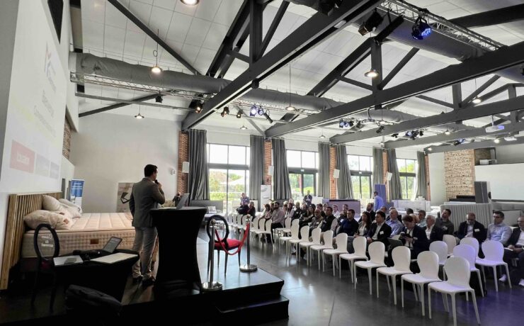 Nouveaux concepts magasins ; gammes exclusives ; services inédits aux adhérents ; expérience client améliorée ; communication digitale et locale… : quelque six mois après la reprise des marques Tousalon, Place de la Literie et Univers du Sommeil, Groupe MF met en œuvre une série de chantiers voués à booster les trois enseignes. L’enjeu est de taille.