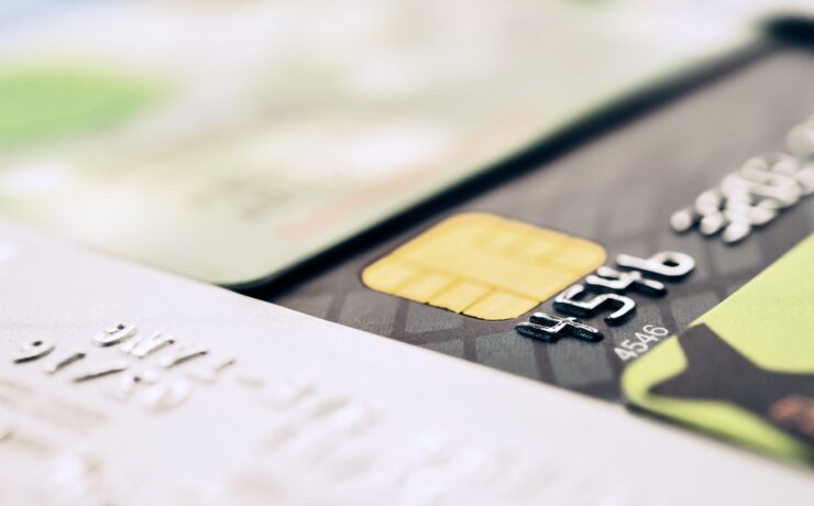 Pour 28 % de nos concitoyens, les facilités de paiement (paiement fractionné, paiement différé, crédit à la consommation, crédit renouvelable…) constituent un moyen d’étaler leurs dépenses (bien qu’ils pourraient s’en passer), tandis que pour 18 % d’entre eux, elles sont utilisées de manière ponctuelle, pour faire face à des dépenses plus importantes. Mais ce ne sont pas là les seuls enseignements du baromètre “Sofinscope” réalisé par OpinionWay pour Sofinco…