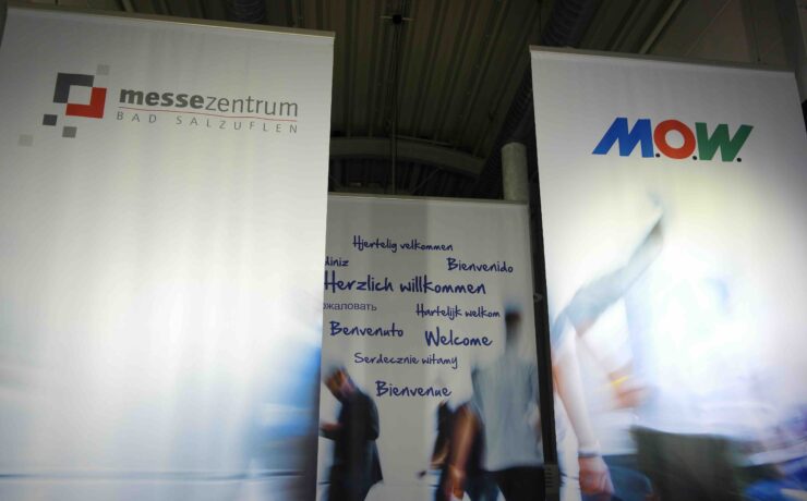 Le salon international du meuble qui se tient chaque année en septembre au sein du parc des expositions de la ville de Bad Salzuflen, en Rhénanie du Nord-Westphalie, sera lancé le 22 septembre et se poursuivra jusqu'au 26 septembre. Au programme de cette édition anniversaire selon ses organisateurs (la manifestation souffle cette année ses 40 bougies) : un contenu enrichi, des présentations innovantes, une structure de hall optimisée et un nouveau parcours.