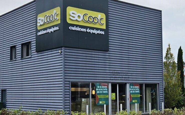 L’enseigne cuisiniste SoCoo’c a ouvert un second magasin à Limoges (87). Une nouvelle implantation qui permet à la bannière du groupe Fournier d’étendre son maillage territorial dans le Limousin, où elle compte déjà trois points de vente. À la tête de cette nouvelle franchise : Xavier Seince, qui possède un autre SoCoo’c depuis 2011 au sud de la ville.