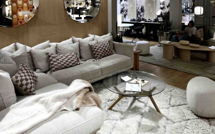 Encore une fois, à l’exception de certaines marketplaces et de certains spécialistes literie et autres discounters, les résultats de la majorité des acteurs du marché sont orientés à la baisse. Par ailleurs, en termes de produits, comme depuis le début de l’année et malgré des résultats négatifs, la literie continue de surnager au cours du mois d’août, avec, à la clé, un recul presque deux fois moindre que celui du marché.