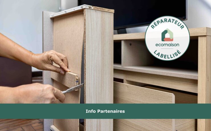 Lancé en 2024 pour les sièges et les sommiers, Ecomaison (l’éco-organisme agréé par l’État pour gérer le tri, la collecte, le réemploi et le recyclage des objets et matériaux de la maison), élargit son Bonus Réparation à l’ensemble des meubles. Distributeurs de meubles et fabricants, découvrez cette opportunité à ne pas manquer !
