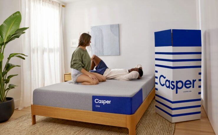 La société Carpenter Co., basée à Richmond (Virginie), a acquis la marque de literie omnicanale Casper Sleep. Grâce à cette opération, Casper, un temps acteur majeur sur le segment des matelas “bed-in-a-box”, en France et en Europe, fonctionnera comme une filiale de Carpenter, qui se présente comme le plus grand fabricant mondial de mousses de polyuréthane.