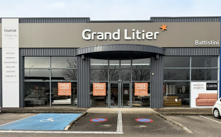Ce quatrième magasin Grand Litier porté par le groupe Battistini, propose aux Bourguignons une offre de literie haut de gamme, aussi large que possible en matière de confort et de bien-être (matelas, sommiers, têtes de lit, linge de lit, accessoires…), sans oublier un assortiment de banquettes et de canapés convertibles, le tout sur une surface de plus de 400 m2. Son inauguration a notamment été marquée par la présence de Wolf J.L. Stolpner, président du groupement.