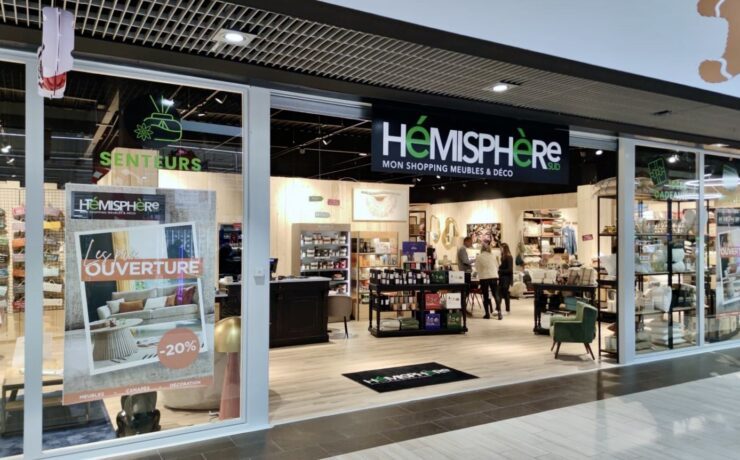 La bannière développée par le GRAM maintient un rythme soutenu d’ouvertures de nouveaux magasins. Deux points de vente ont ainsi vu le jour au cours du mois de novembre qui vient de s’achever. Le premier à Onet-le-Château (12), sur 300 m2 ; le second à Marmande (47), sur 600 m2. Le groupe rappelle au passage qu’il est toujours en quête de candidats à l’enseigne motivés et passionnés par l’univers de la maison.