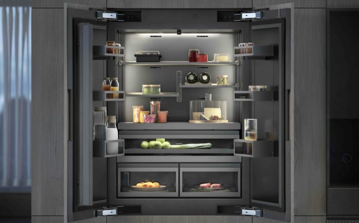 Doté d’une technologie de pointe, le nouveau combiné réfrigérateur-congélateur de Gaggenau, présenté le 15 janvier dernier dans le cadre de l’événement “Maison&Objet In the City”, associe sophistication et fonctionnalité. Objectif de ses concepteurs : ne pas proposer un simple appareil, mais bien un réfrigérateur élevé au rang de meuble d'agrément, capable de mettre en valeur l’espace de vie, tout en s'intégrant au mieux à l'environnement intérieur.