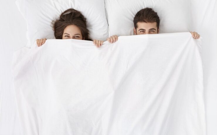 L’un des nombreux enseignements de “l’IKEA Sleep Report 2025”, dévoilé récemment par Ingka Group, ne manquera pas d’interpeler les membres du collectif “Parlons Literie” : cette vaste enquête révèle en effet une dépendance alarmante des dormeurs à l'égard des somnifères. Une personne sur cinq dans le monde (19 %) dépend de médicaments pour l’aider à dormir et une personne sur vingt (5 %) en prend tous les jours. Et la literie dans tout ça ?